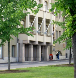 Kuva Tampereen Lenin-museon rakennuksesta, joka on yksi Suomen historiallisista museoista.