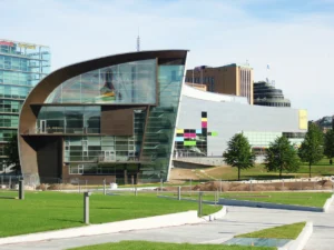 Kuva Nykytaiteen museo Kiasmasta Helsingissä, Suomen nykytaiteen museo